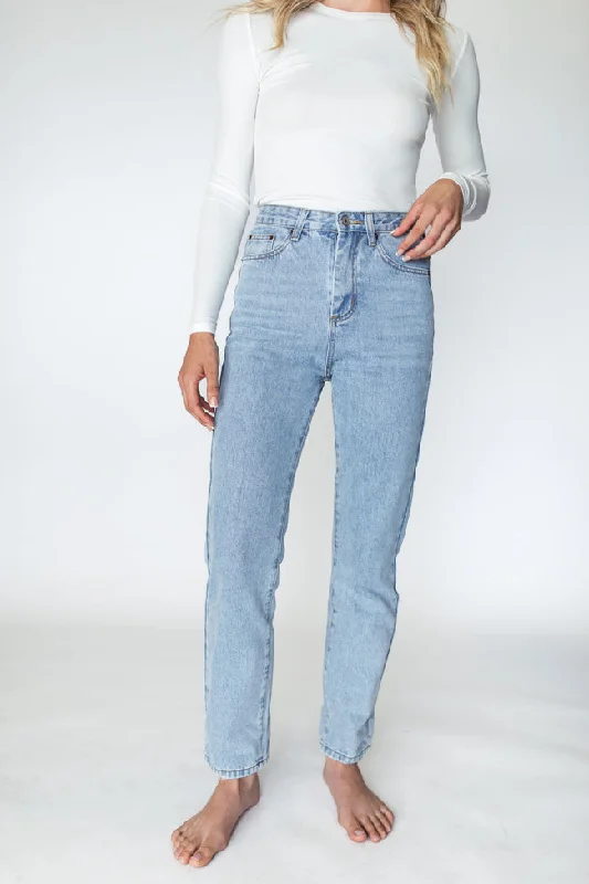 megan-light-wash-straight-leg-mom-jeans-1