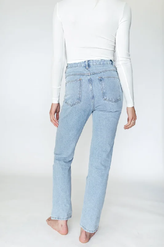 megan-light-wash-straight-leg-mom-jeans-1