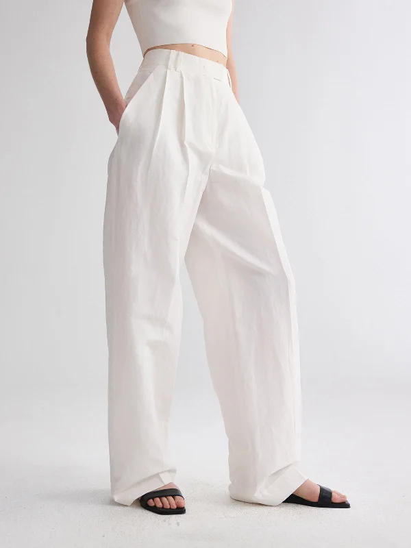 minimalism-straight-leg-pants