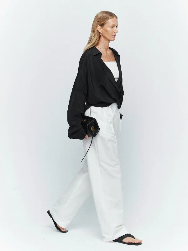 minimalism-straight-leg-pants