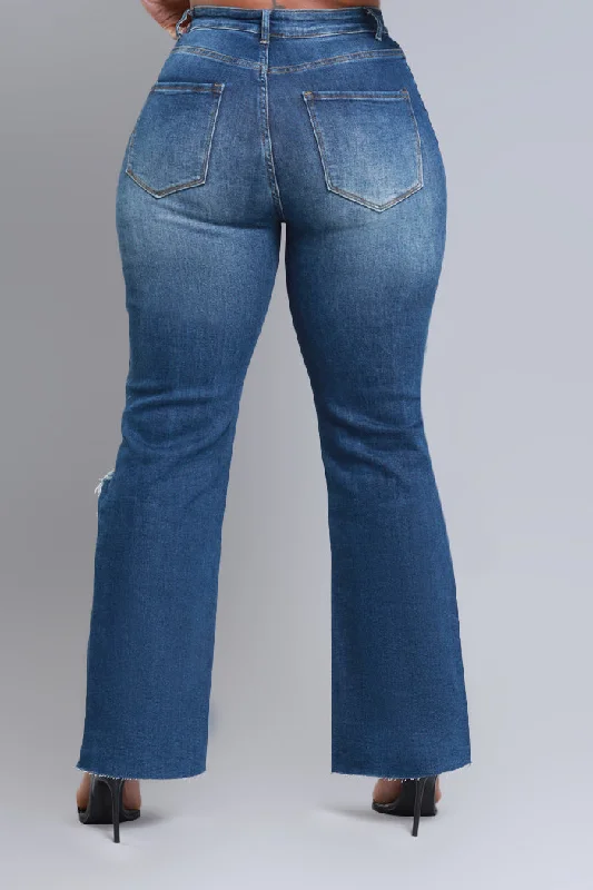 rewind-high-rise-distressed-straight-leg-jeans-dark-wash