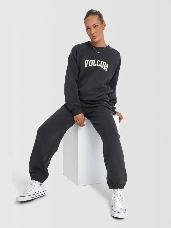 volcom-get-more-trackie-black