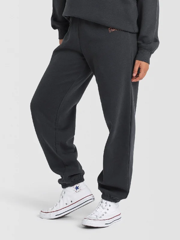 volcom-get-more-trackie-black