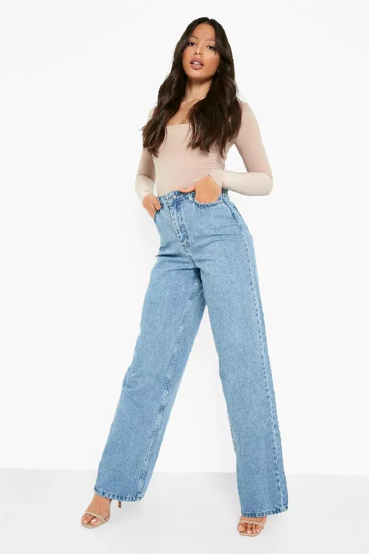 wide-leg-high-rise-jeans