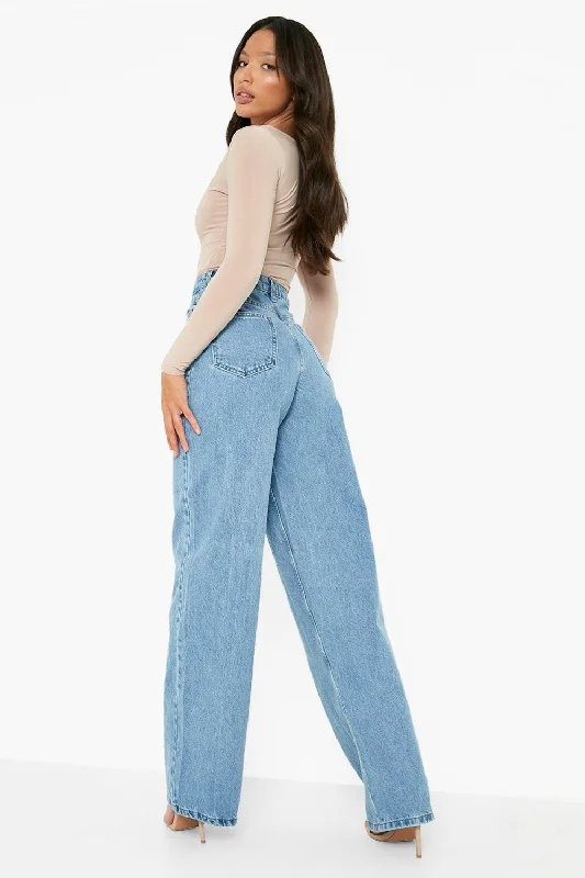 wide-leg-high-rise-jeans